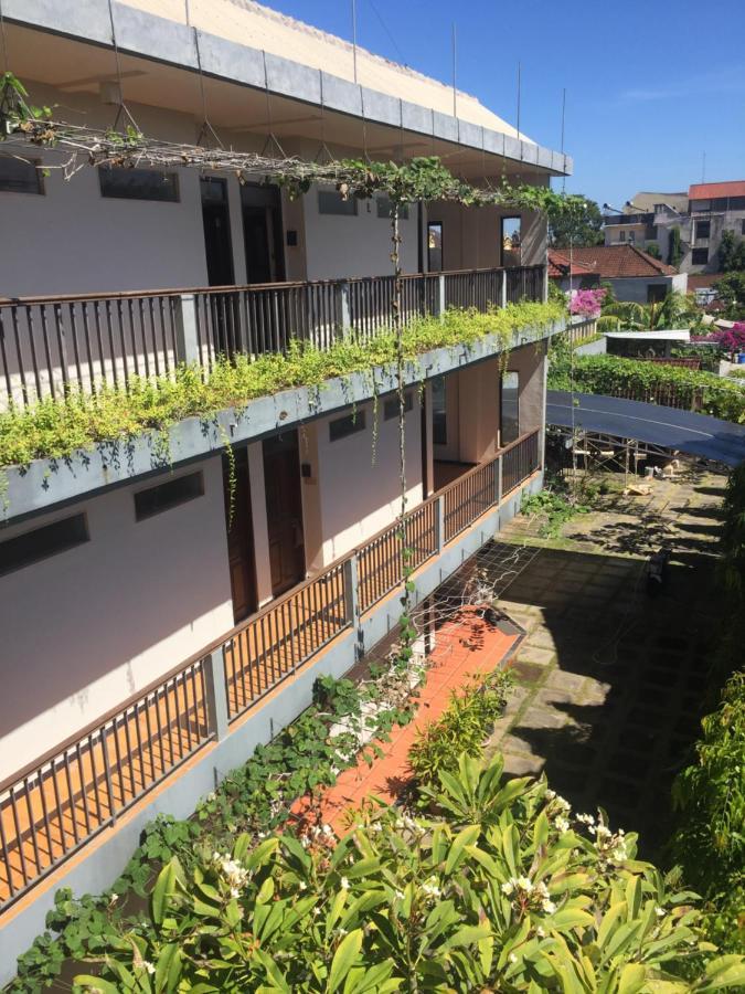 Pakerisan East Mansion Hotel Denpasar  Luaran gambar